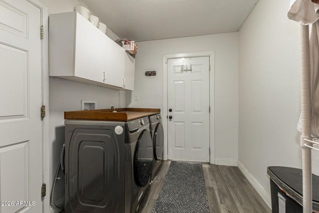 913 W SUMMIT Place, Chandler, AZ 85225