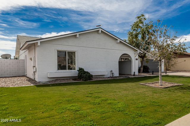 913 W SUMMIT Place, Chandler, AZ 85225