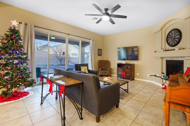 2708 Delicias Road SE, Rio Rancho, NM 87124