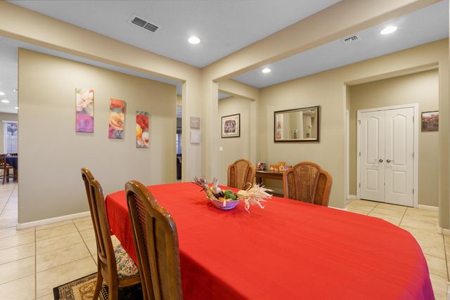 2708 Delicias Road SE, Rio Rancho, NM 87124