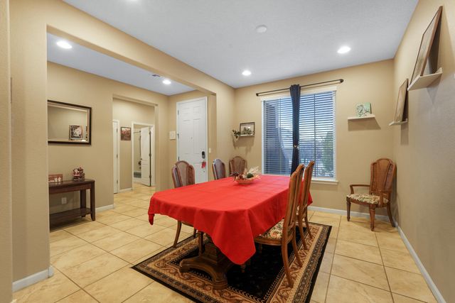 2708 Delicias Road SE, Rio Rancho, NM 87124