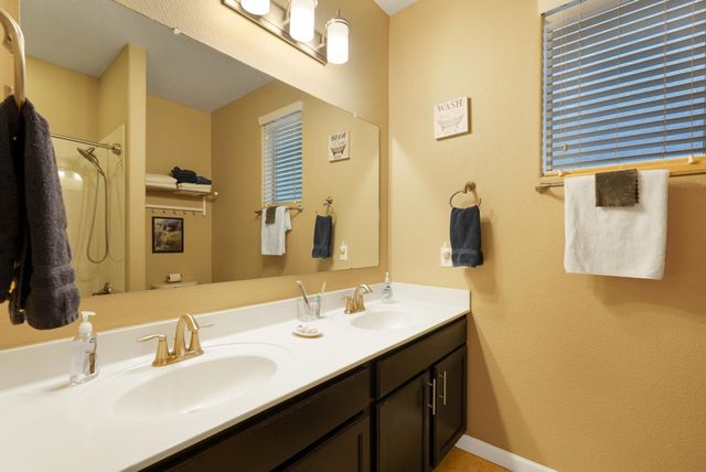 2708 Delicias Road SE, Rio Rancho, NM 87124