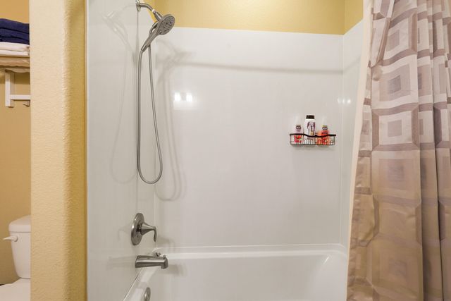 2708 Delicias Road SE, Rio Rancho, NM 87124