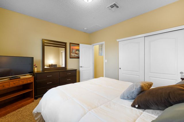 2708 Delicias Road SE, Rio Rancho, NM 87124