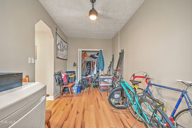701 West Locust Street Apt 16, Johnson City, TN 37604