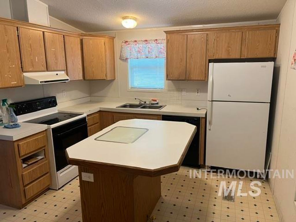 803 E Liberty, Weiser, ID 83672 photo 3