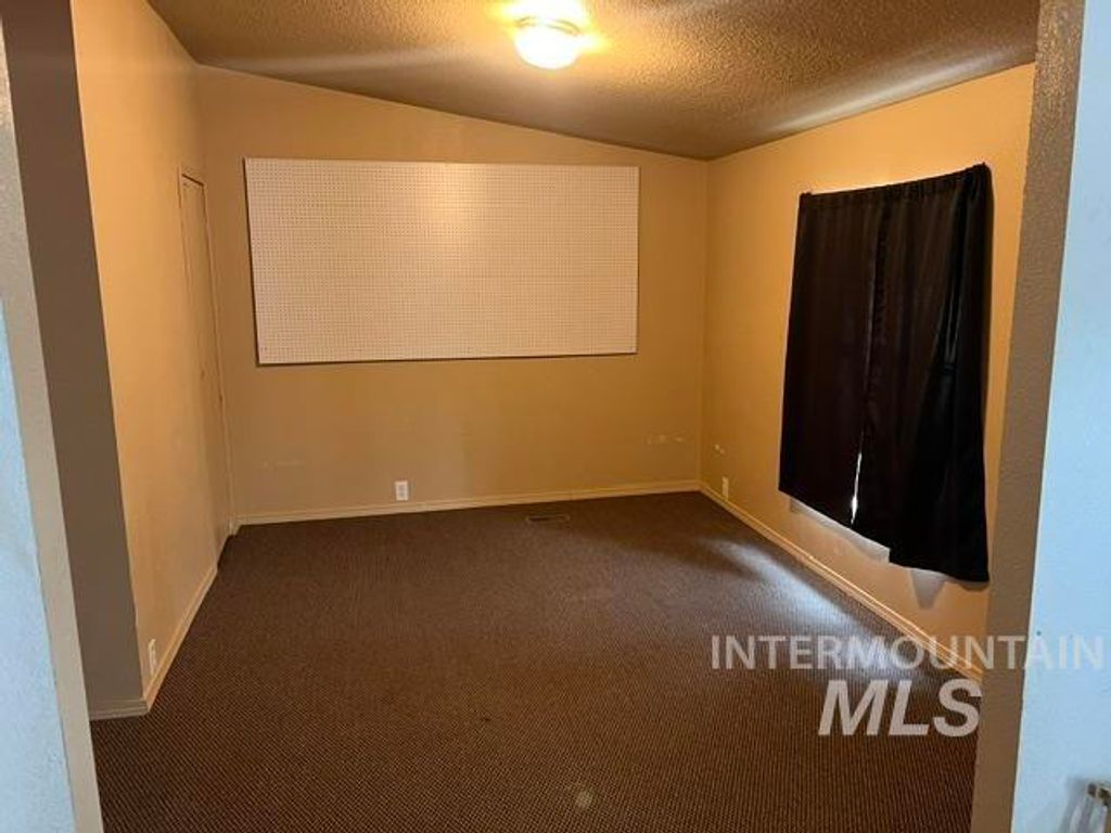 803 E Liberty, Weiser, ID 83672 photo 4