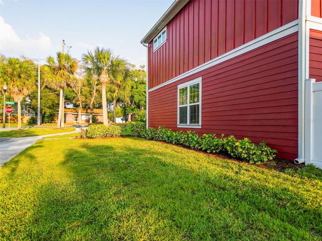 1132 MARTIN LUTHER KING JR AVE, Dunedin, FL 34698