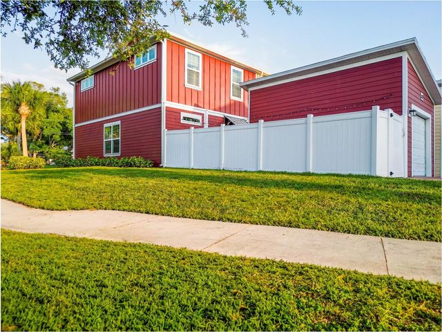 1132 MARTIN LUTHER KING JR AVE, Dunedin, FL 34698