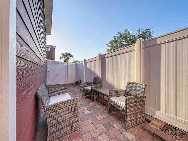 1132 MARTIN LUTHER KING JR AVE, Dunedin, FL 34698