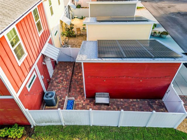 1132 MARTIN LUTHER KING JR AVE, Dunedin, FL 34698