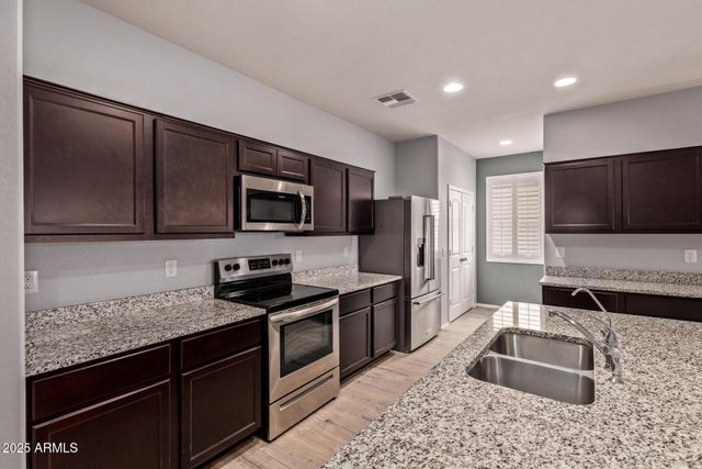 10623 E SUNFLOWER Court, Florence, AZ 85132