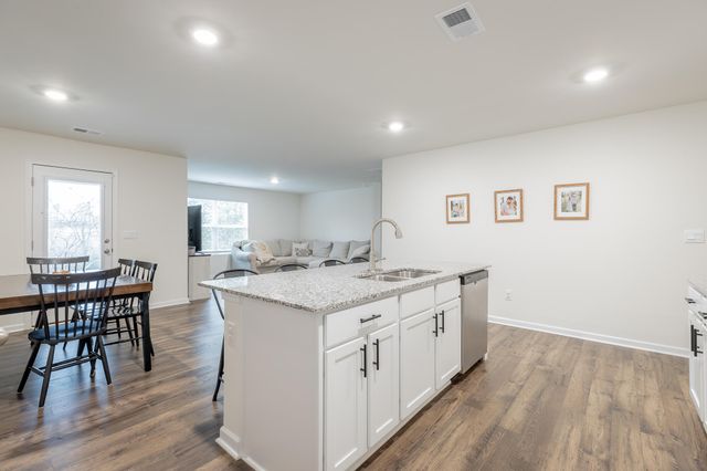 81 Draft Street, Rossville, GA 30741