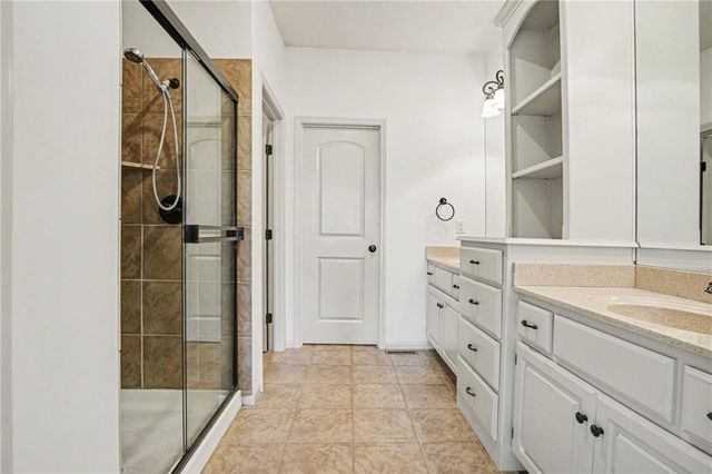 21459 W 116th Street, Olathe, KS 66061