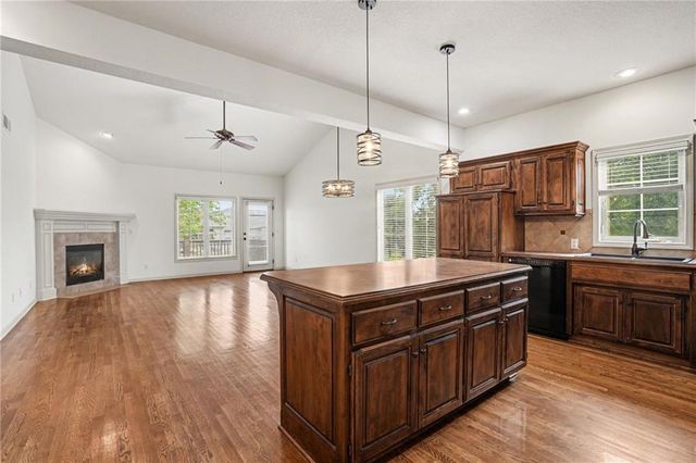 21459 W 116th Street, Olathe, KS 66061