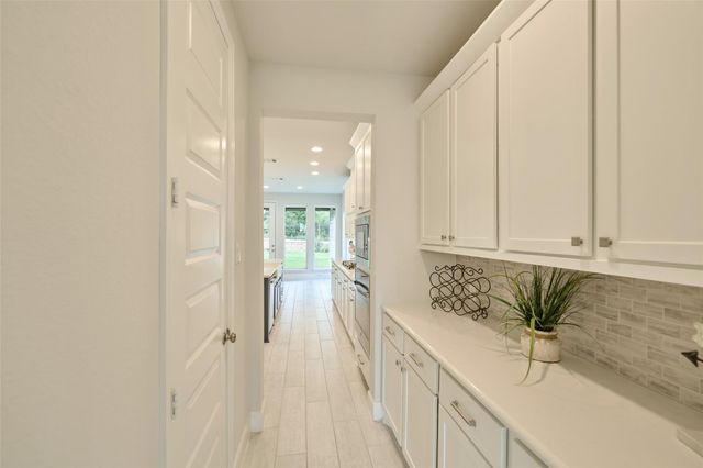 237 Patina Sorrel Drive, Montgomery, TX 77316