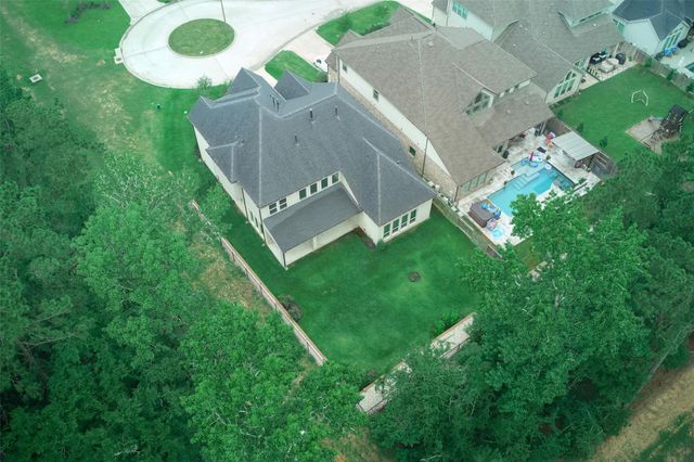 237 Patina Sorrel Drive, Montgomery, TX 77316