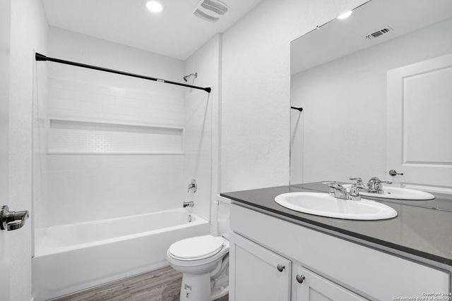 10215 Kersey Ml, San Antonio, TX 78224