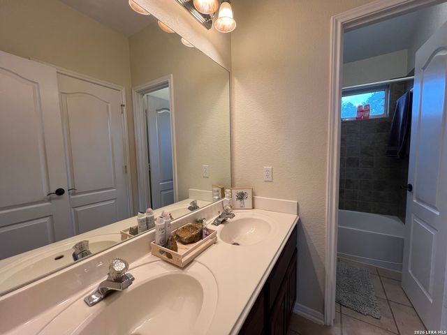 1346 desert link, San Antonio, TX 78254