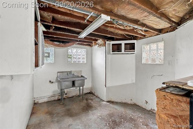 700 W Euclid Street, Detroit, MI 48202
