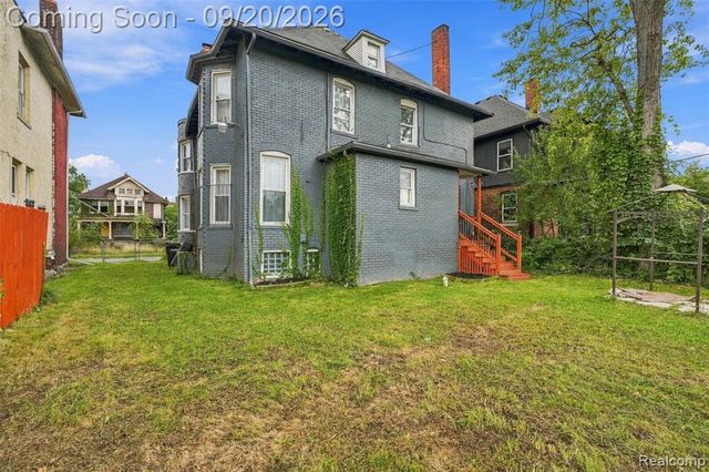 700 W Euclid Street, Detroit, MI 48202