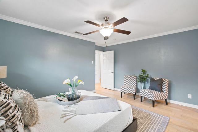 1210 Weathered Street, Irving, TX 75062