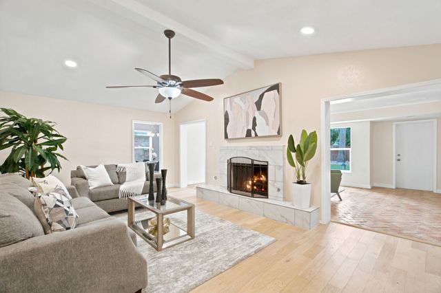 1210 Weathered Street, Irving, TX 75062