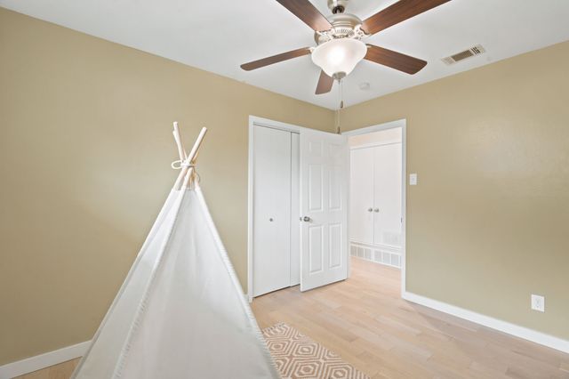 1210 Weathered Street, Irving, TX 75062