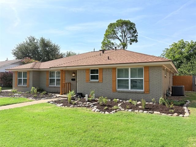 1210 Weathered Street, Irving, TX 75062