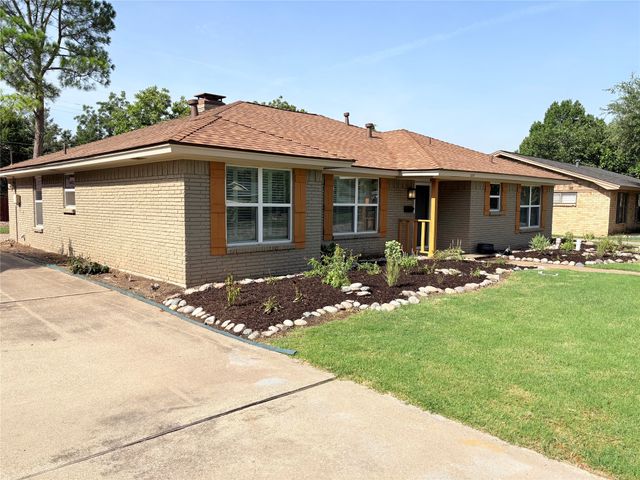 1210 Weathered Street, Irving, TX 75062