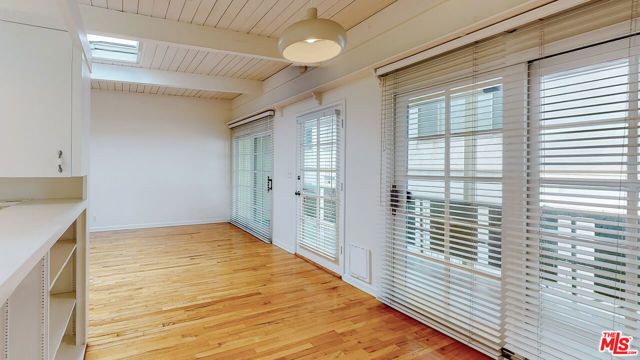 1123 10th Street E, Santa Monica, CA 90403