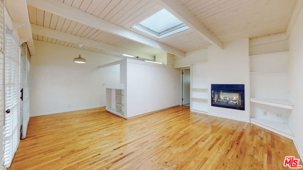 1123 10th Street E, Santa Monica, CA 90403