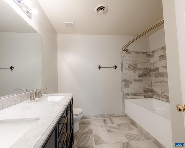 571 PARADISE LN, Gordonsville, VA 22942