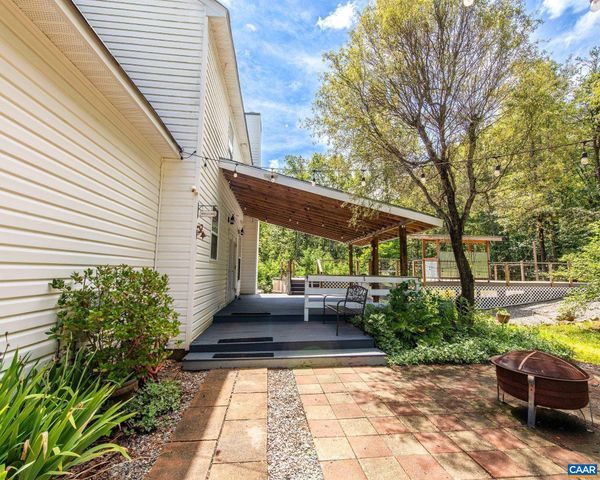 571 PARADISE LN, Gordonsville, VA 22942