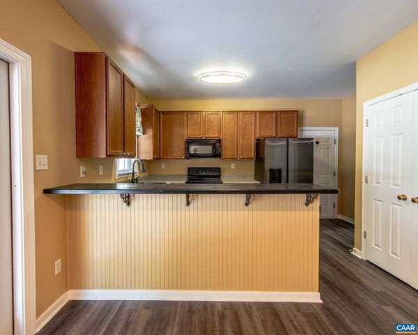 571 PARADISE LN, Gordonsville, VA 22942