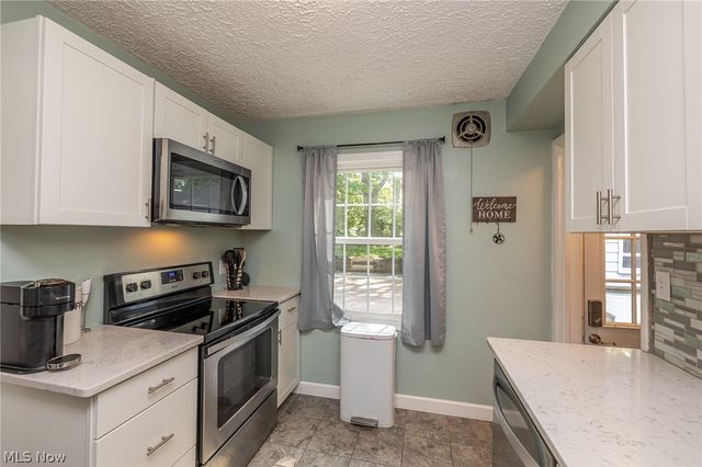 3141 8th Street, Cuyahoga Falls, OH 44221