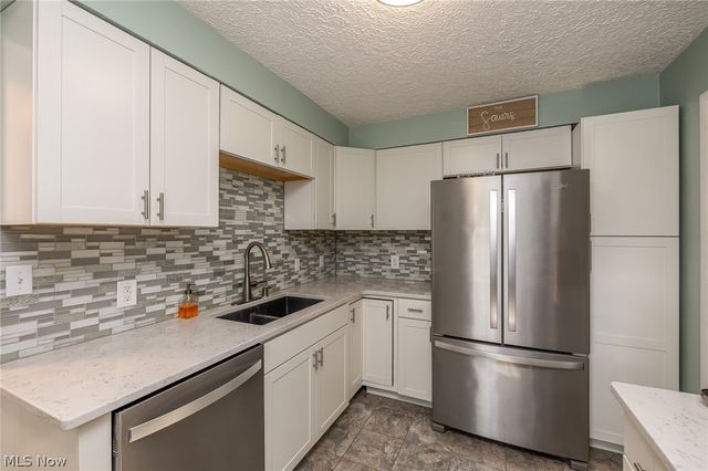 3141 8th Street, Cuyahoga Falls, OH 44221