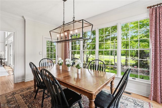 312 Aberdeen Lane, Aurora, OH 44202