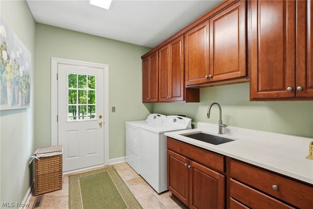 312 Aberdeen Lane, Aurora, OH 44202