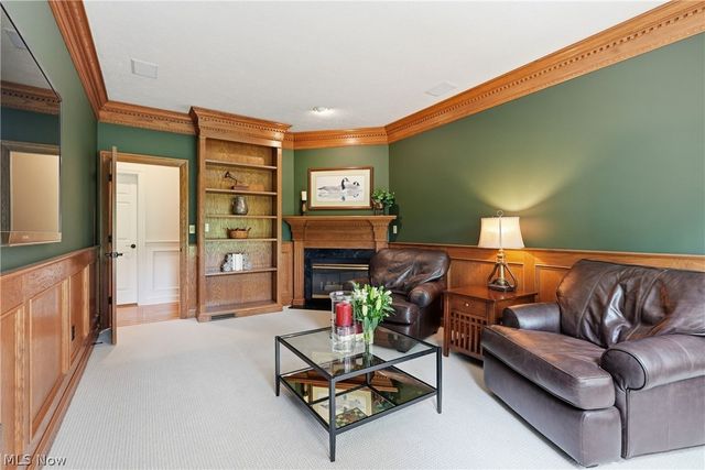 312 Aberdeen Lane, Aurora, OH 44202