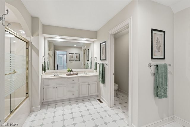 312 Aberdeen Lane, Aurora, OH 44202