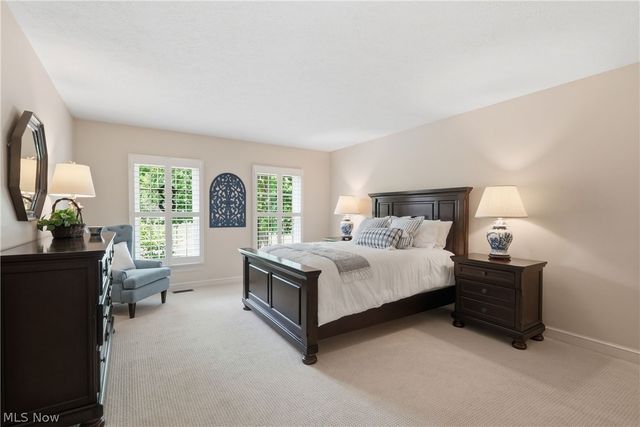 312 Aberdeen Lane, Aurora, OH 44202