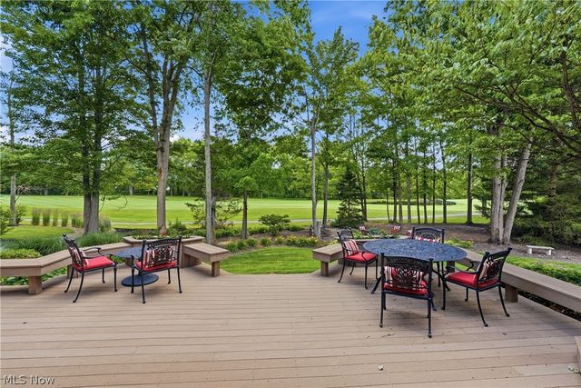 312 Aberdeen Lane, Aurora, OH 44202