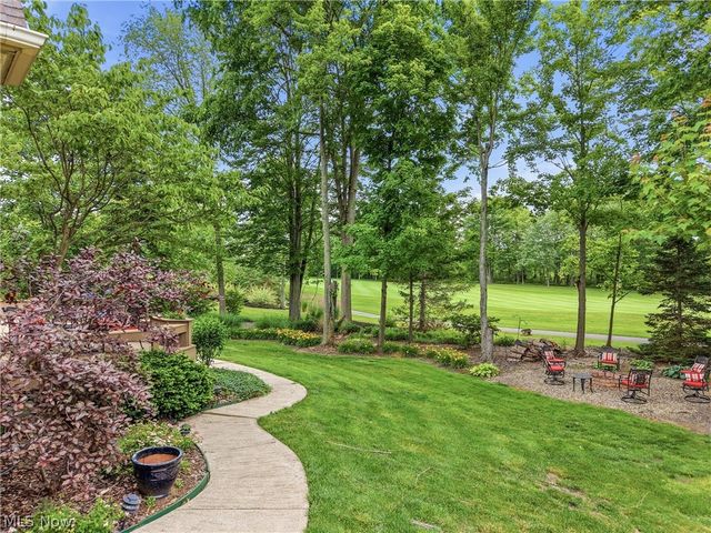 312 Aberdeen Lane, Aurora, OH 44202