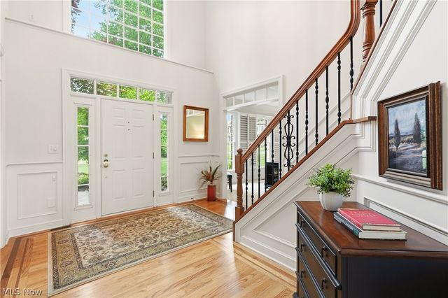 312 Aberdeen Lane, Aurora, OH 44202