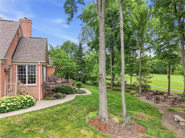 312 Aberdeen Lane, Aurora, OH 44202