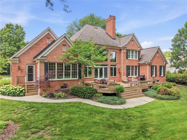 312 Aberdeen Lane, Aurora, OH 44202