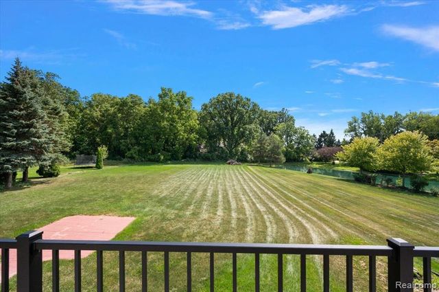 63142 Turnberry Way, Washington, MI 48095