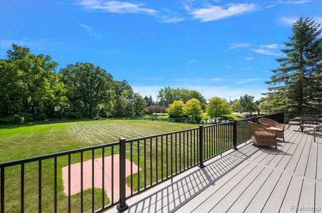 63142 Turnberry Way, Washington, MI 48095