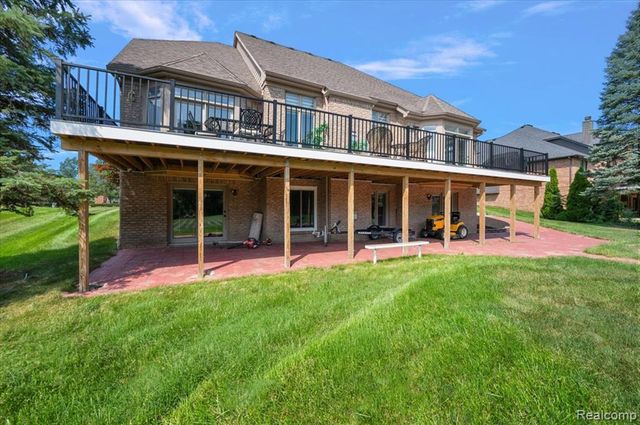 63142 Turnberry Way, Washington, MI 48095